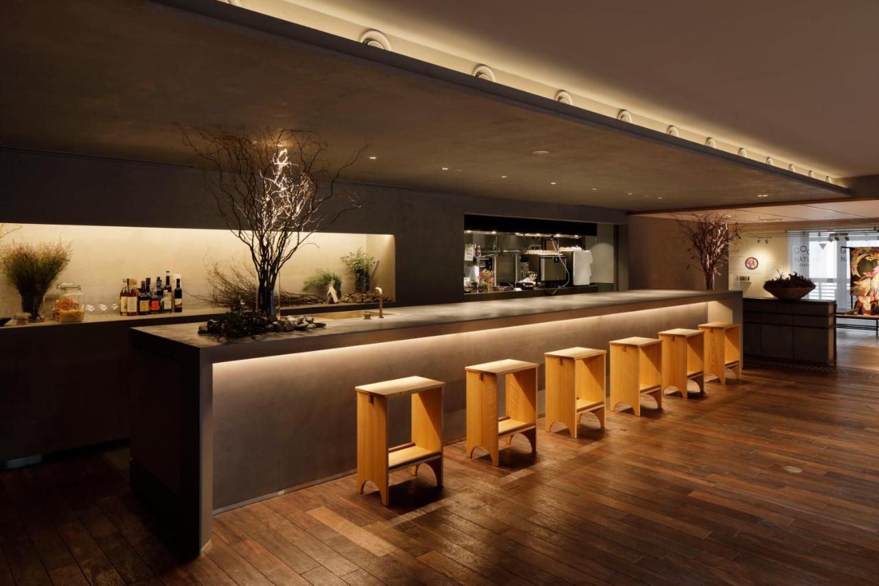 Good Nature Hotel Kjóto Exteriér fotografie The bar at the restaurant